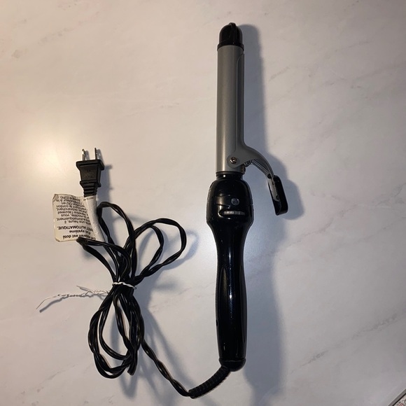 Revlon Other - Revlon 1” round curling iron temperature settings 1-30 heat on & off buttons
